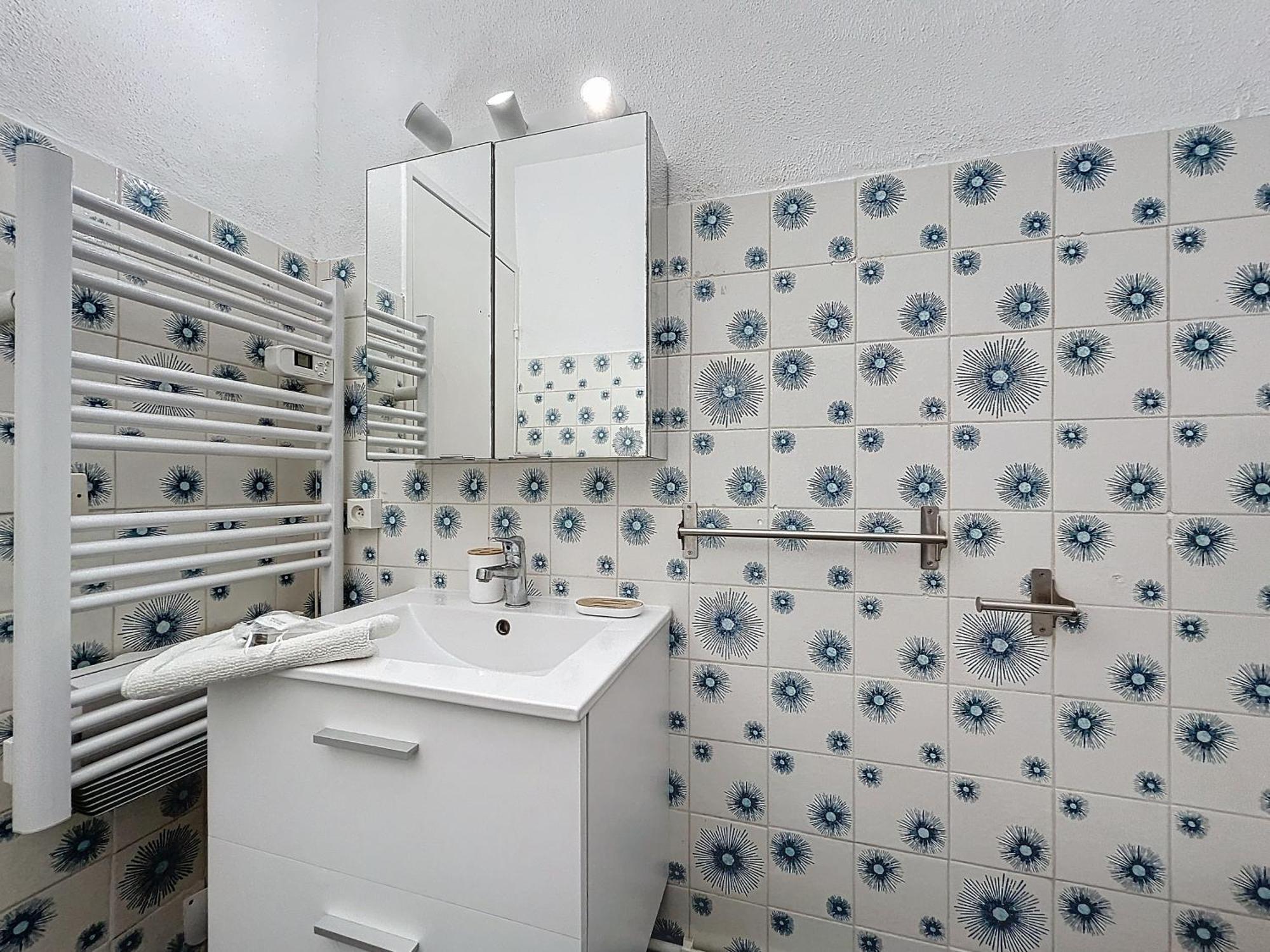 Studio Cosy - Balcon - Wifi - Free Parking 나르본 외부 사진